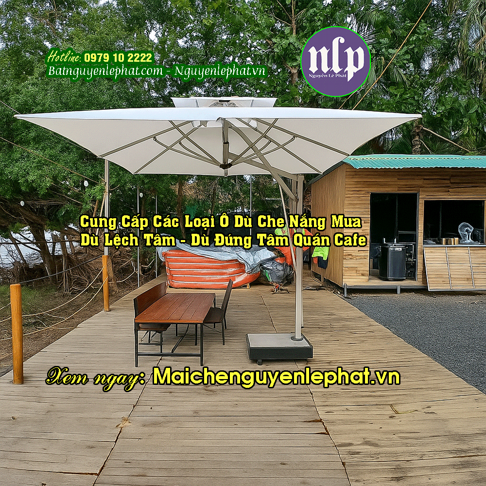 Ô dù lệch tâm che nắng quán cafe Thủ Đức